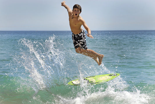 Choosing the Right Surfboard for Your Skill Level