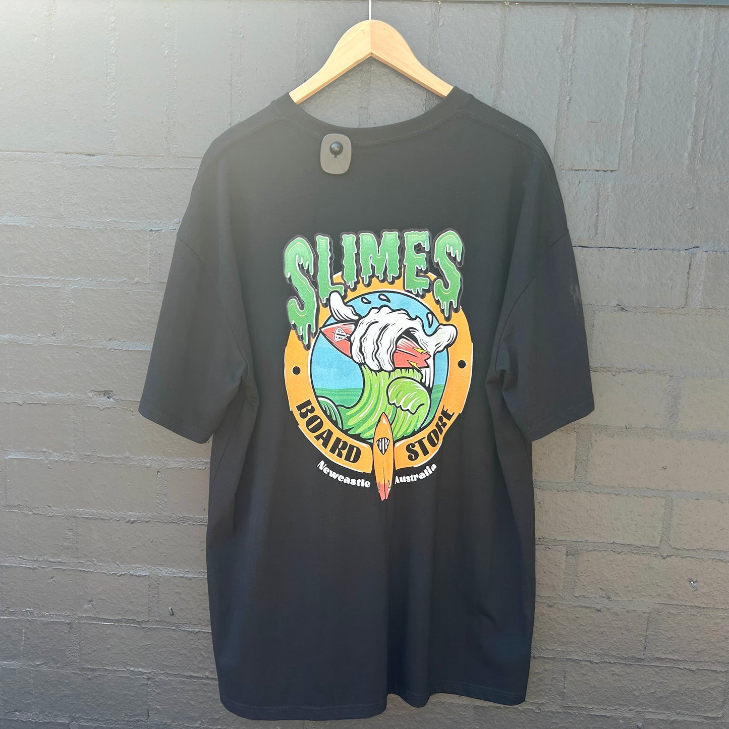 SLIMES SHAKA WAVE TEE