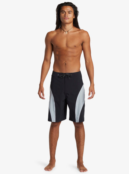 MERCURY SLASH PANEL 20" BOARDSHORT